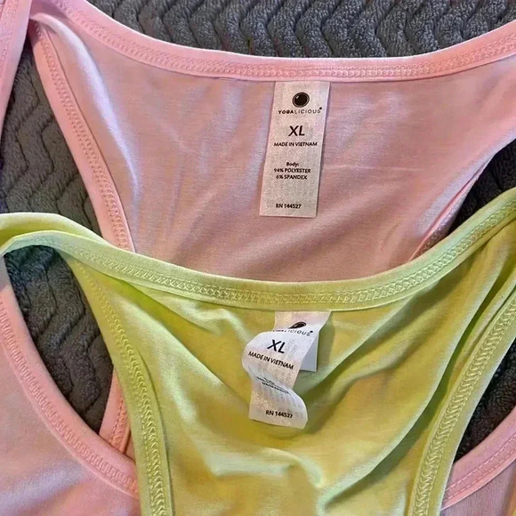 Forget Me Not Set of 2 XL Yogalicious Tank Tops (Tags were removed!) - Picture 7 of 13